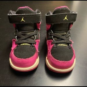 Nike air Jordan ( toddler size 8 )